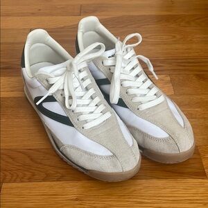 Women’s Tretorn sneakers